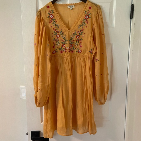 Umgee Yellow Above the Knee Dress - Picture 4 of 4